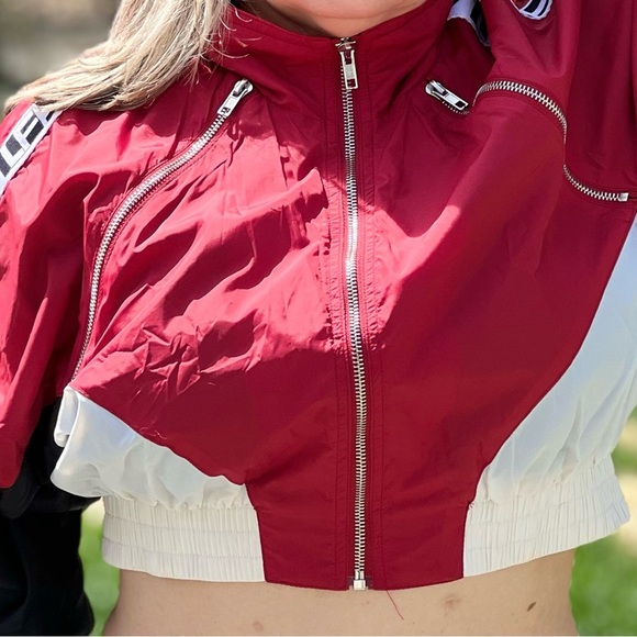 LF The Brand cropped jacket. Super lightweight size S - Picture 3 of 10